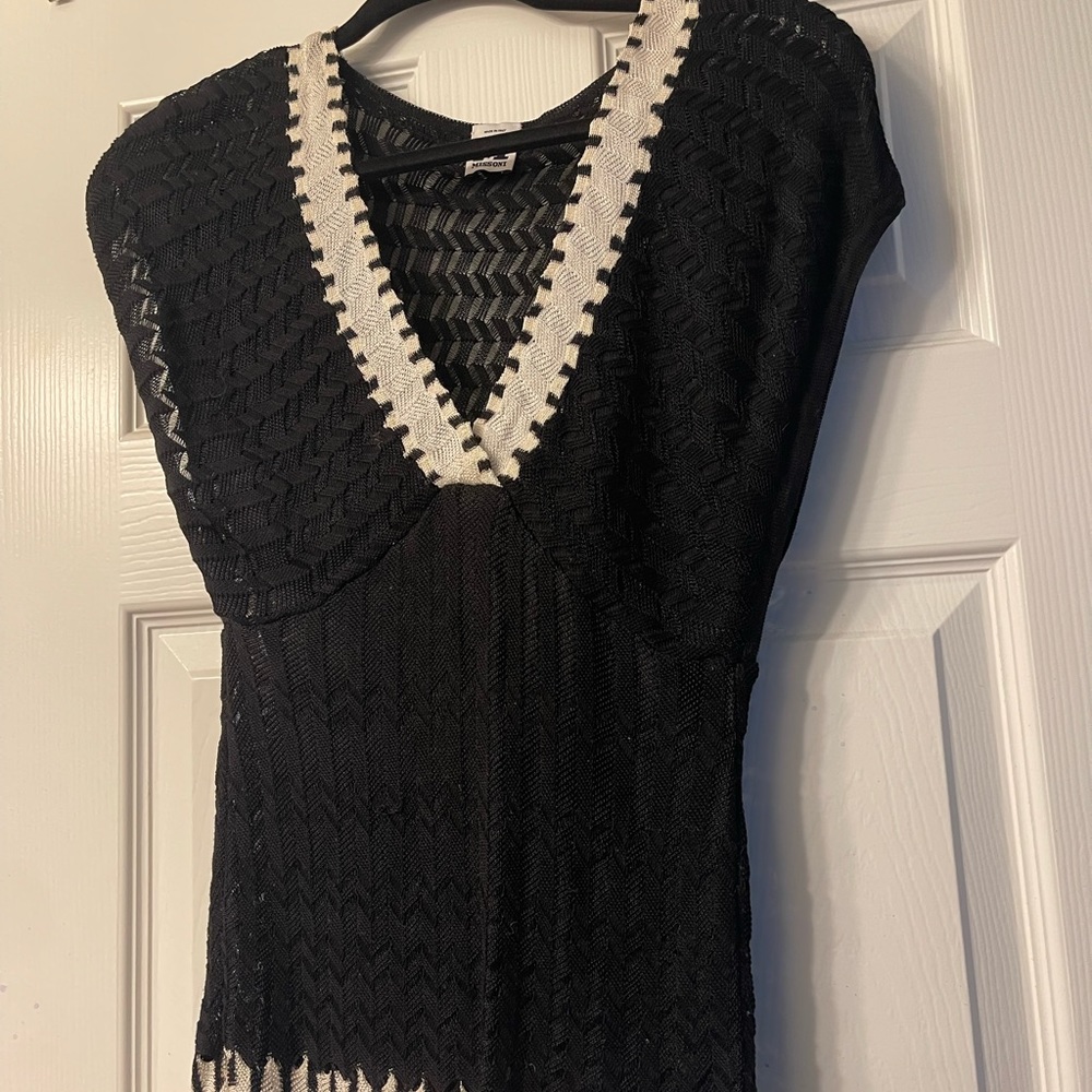 Missoni beautiful sweater. Black and white. Size 42. Perfect shape-worn once.